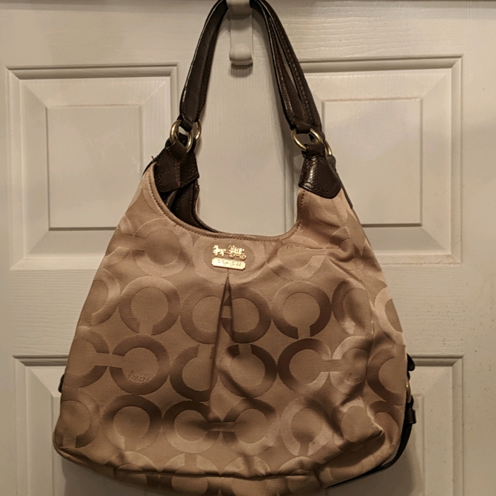 Coach beige 3 section handbag